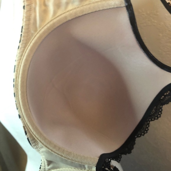 Cacique Bra 42DDD Leopard Lace in good condition - Picture 6 of 6